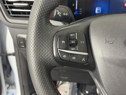 Used 2023 Ford Escape ST-Line image 28