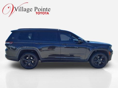 Used 2022 Jeep Grand Cherokee L Limited w/ Luxury Tech Group II AWD/4WD image 8