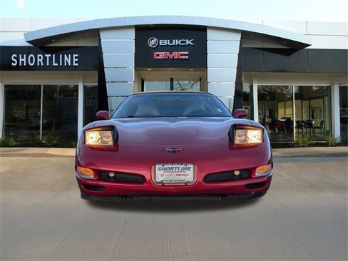 Used 2004 Chevrolet Corvette Convertible w/ Preferred Equipment Group image 9