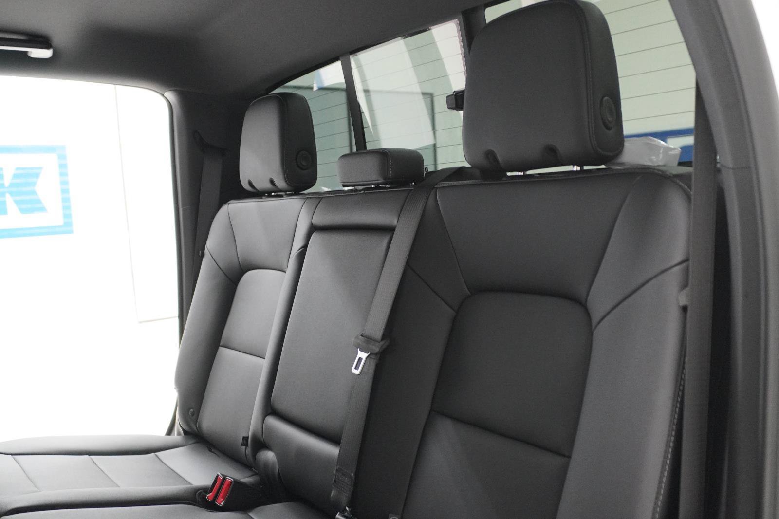 New 2026 Chevrolet Colorado LT w/ LT Convenience Package RWD image 32