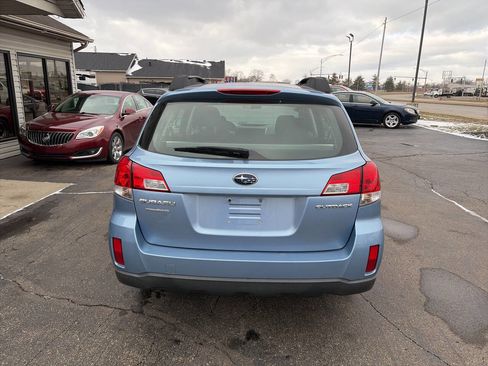 Used 2012 Subaru Outback 2.5i w/ Alloy Wheel Pkg image 3