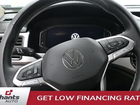 Used 2023 Volkswagen Atlas SE AWD/4WD image 14