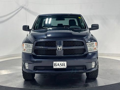 Used 2017 RAM 1500 Express AWD/4WD image 9