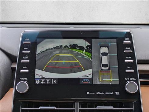 Certified 2022 Toyota Avalon Limited image 14