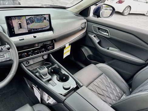 New 2026 Nissan Rogue Platinum AWD/4WD image 21