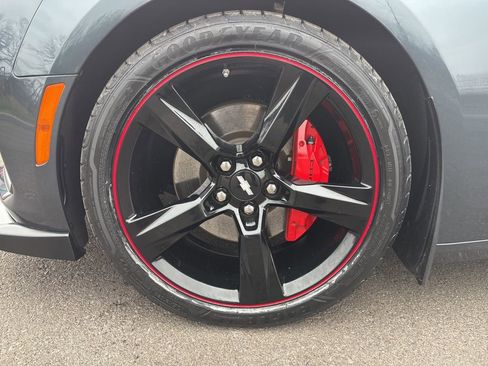 Used 2023 Chevrolet Camaro SS image 9