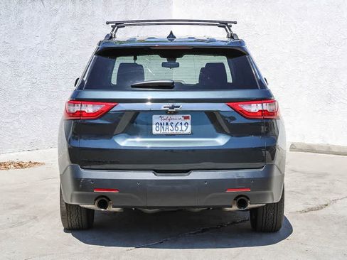Used 2020 Chevrolet Traverse LT w/ LT Premium Package AWD/4WD image 5