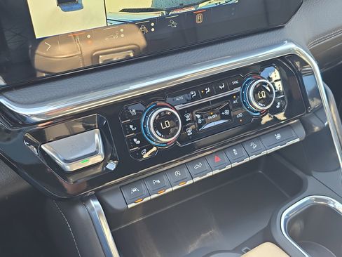 Used 2024 GMC Sierra 1500 Denali image 22