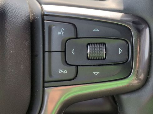 Used 2023 Chevrolet Silverado 1500 ZR2 w/ Technology Package image 17