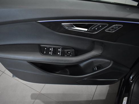 Used 2023 Audi Q8 Premium Plus w/ Premium Plus Package image 37