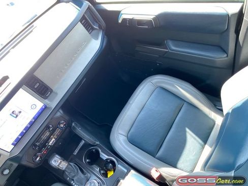 Used 2024 Ford Bronco Outer Banks AWD/4WD image 16