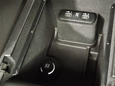 Used 2021 Dodge Charger GT image 31