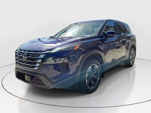 Used 2025 Nissan Rogue SV FWD image 3