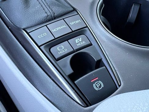 Certified 2024 Toyota Camry SE FWD image 29