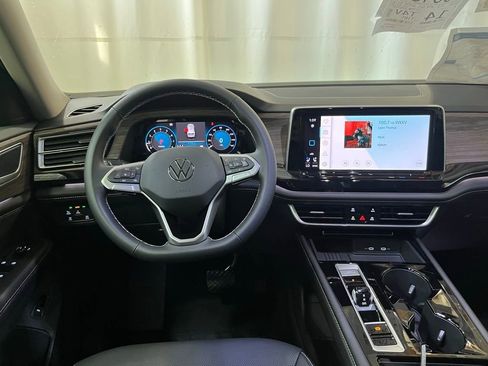 New 2026 Volkswagen Atlas SEL AWD/4WD image 18