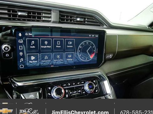 Used 2025 GMC Sierra 2500 Denali image 14