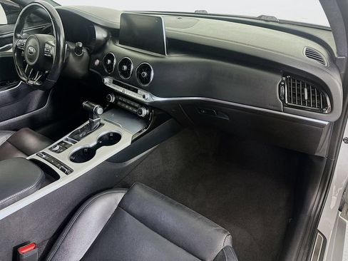 Used 2019 Kia Stinger GT1 AWD/4WD image 34
