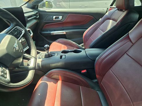 Used 2025 Ford Mustang GT Premium RWD image 8
