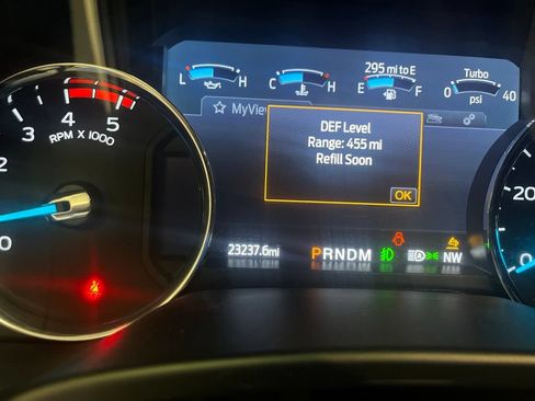 Used 2022 Ford F350 Lariat w/ Lariat Ultimate Package AWD/4WD image 4