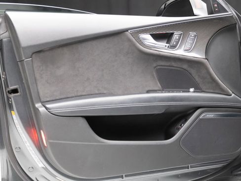 Used 2016 Audi RS 7 Prestige w/ Carbon-Optic Package image 43