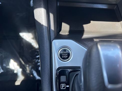 Used 2025 Nissan Altima 2.5 SV FWD image 20