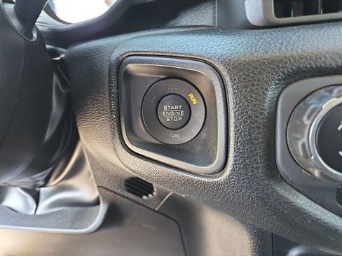 Used 2024 Jeep Wrangler Willys image 29