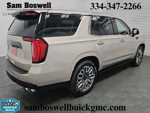Used 2024 GMC Yukon Denali Ultimate AWD/4WD image 8