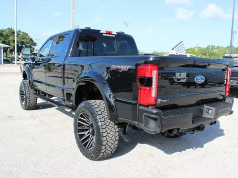 Used 2024 Ford F250 Lariat w/ Lariat Ultimate Package AWD/4WD image 8