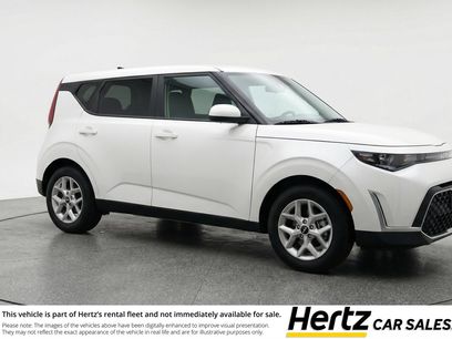 Used 2025 Kia Soul LX w/ LX Technology Package