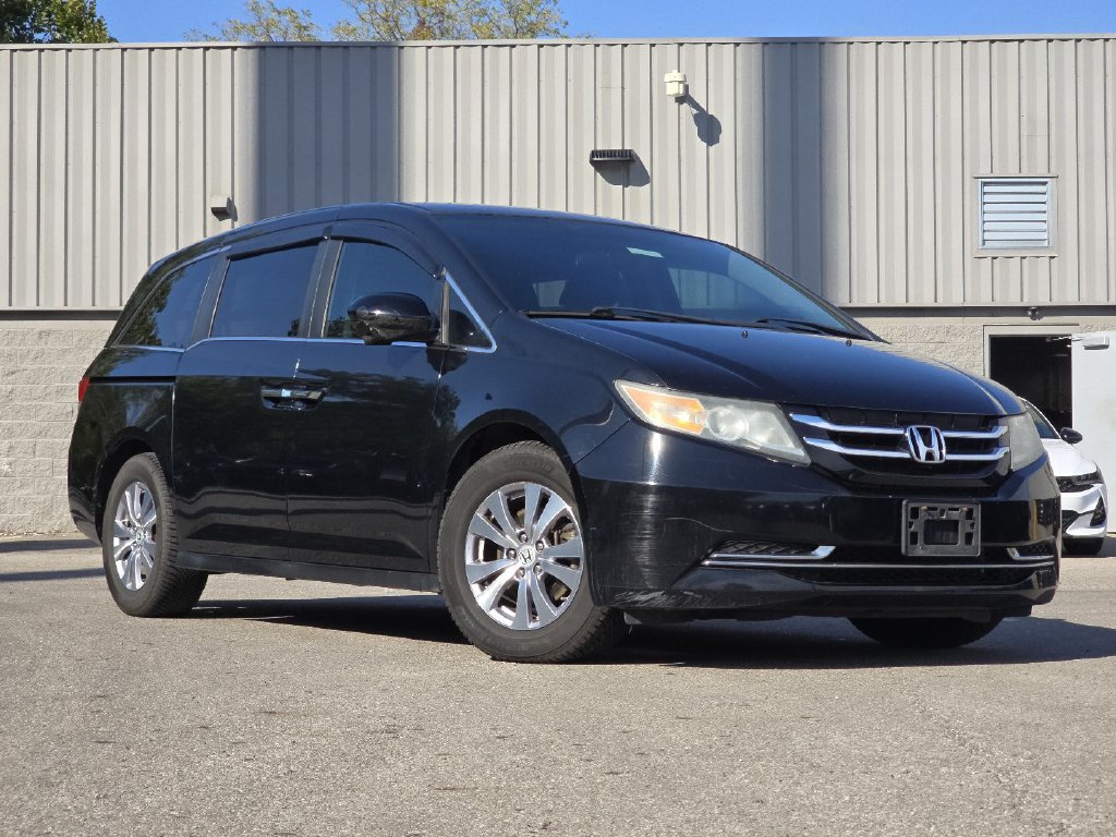 Used 2016 Honda Odyssey SE image 1