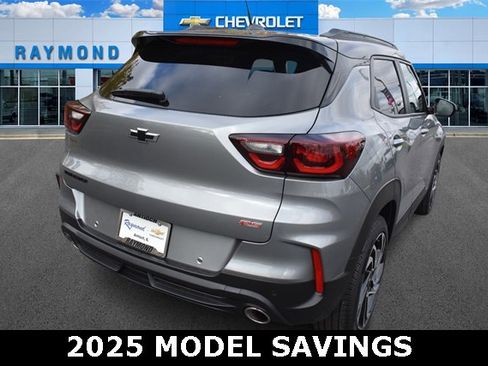 New 2025 Chevrolet TrailBlazer RS w/ Convenience Package image 3