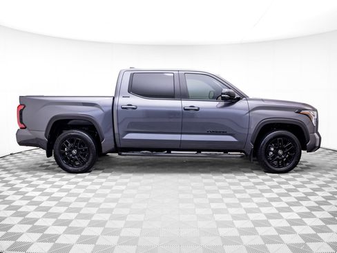 Used 2025 Toyota Tundra Limited AWD/4WD image 7