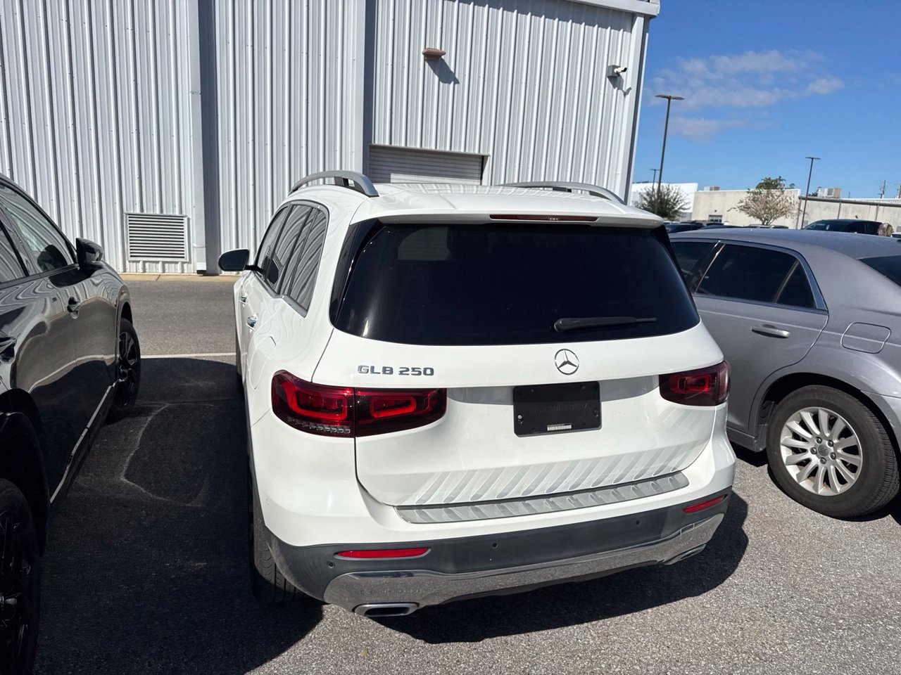 Used 2023 Mercedes-Benz GLB 250 image 9