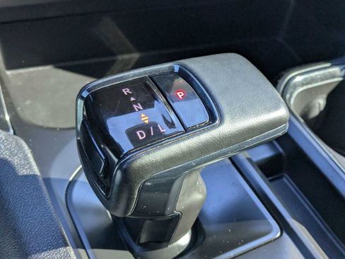 Used 2024 GMC Sierra 1500 AT4 w/ Technology Package image 30