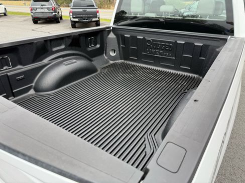 Used 2019 Ford F250 XL w/ Power Equipment Group image 6