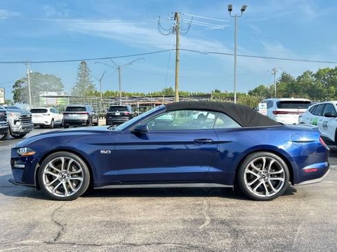 Used 2018 Ford Mustang GT Premium w/ Equipment Group 401A RWD image 5