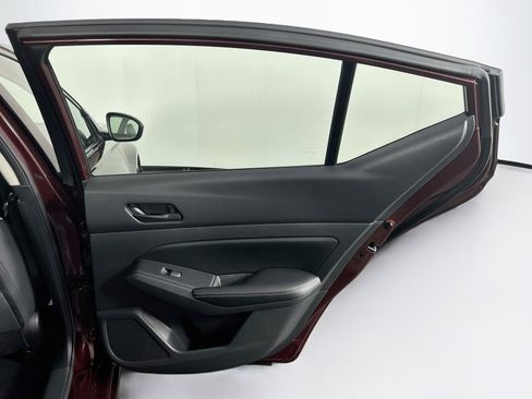 Used 2024 Nissan Altima 2.5 SV FWD image 27