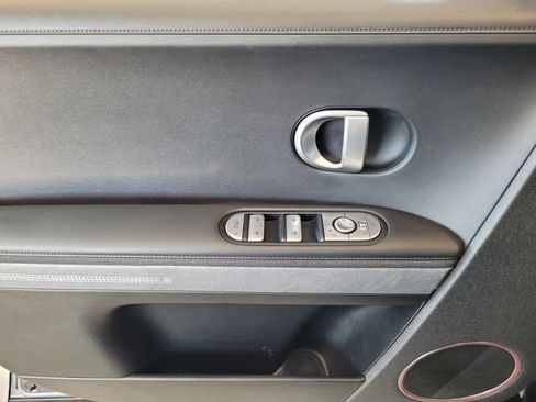 Used 2023 Hyundai Ioniq 5 SEL image 18