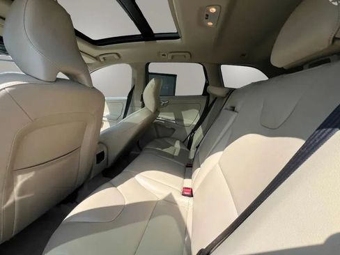 Used 2015 Volvo XC60 T5 AWD/4WD image 13