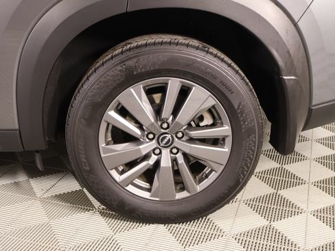 Used 2025 Nissan Pathfinder SV FWD image 19