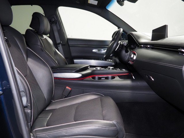 Used 2022 Genesis GV70 AWD 2.5T Sport Prestige w/ Sport Prestige Package image 15