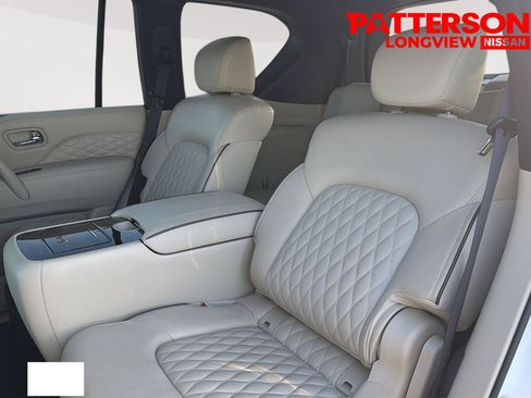 Used 2024 INFINITI QX80 Sensory w/ Cargo Package AWD/4WD image 17