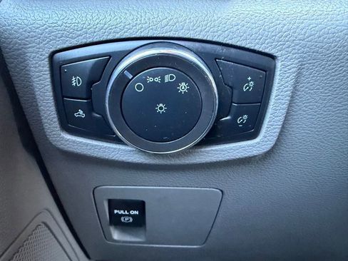 Used 2020 Ford F150 XLT image 17