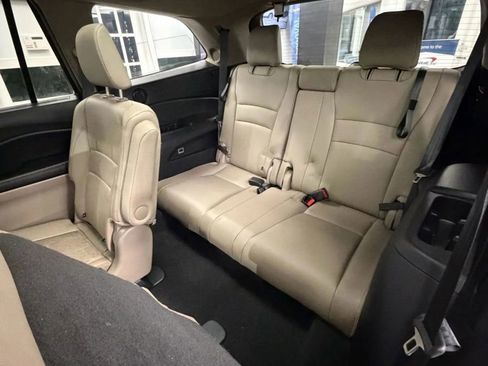 Used 2016 Honda Pilot Elite image 16