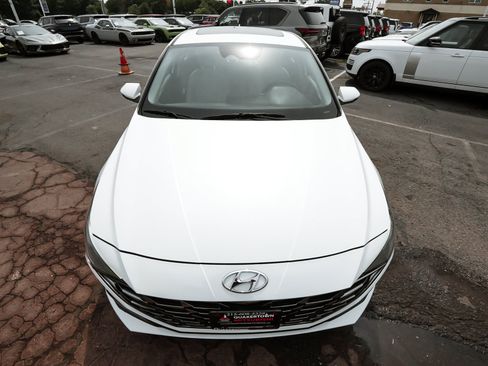 Used 2023 Hyundai Elantra Limited w/ Cargo Package FWD image 52