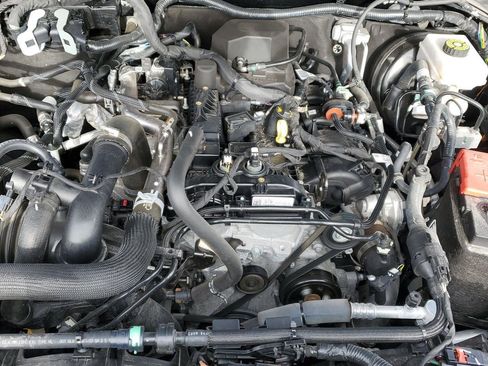 Used 2023 Ford Bronco Badlands image 10