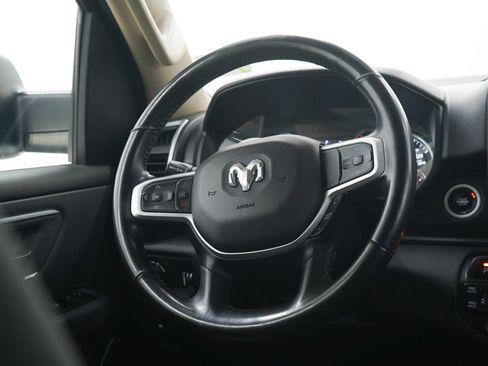 Used 2020 RAM 1500 Big Horn AWD/4WD image 14