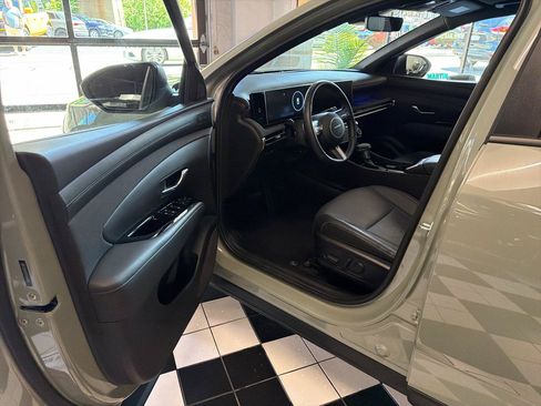 Used 2025 Hyundai Santa Cruz Limited AWD/4WD image 15
