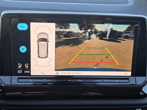 New 2026 Volkswagen Atlas SE image 15