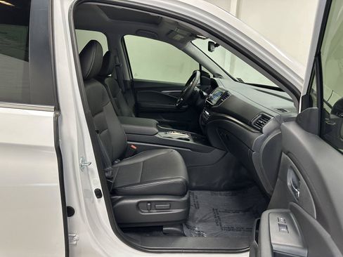 Certified 2025 Honda Ridgeline RTL+ image 39